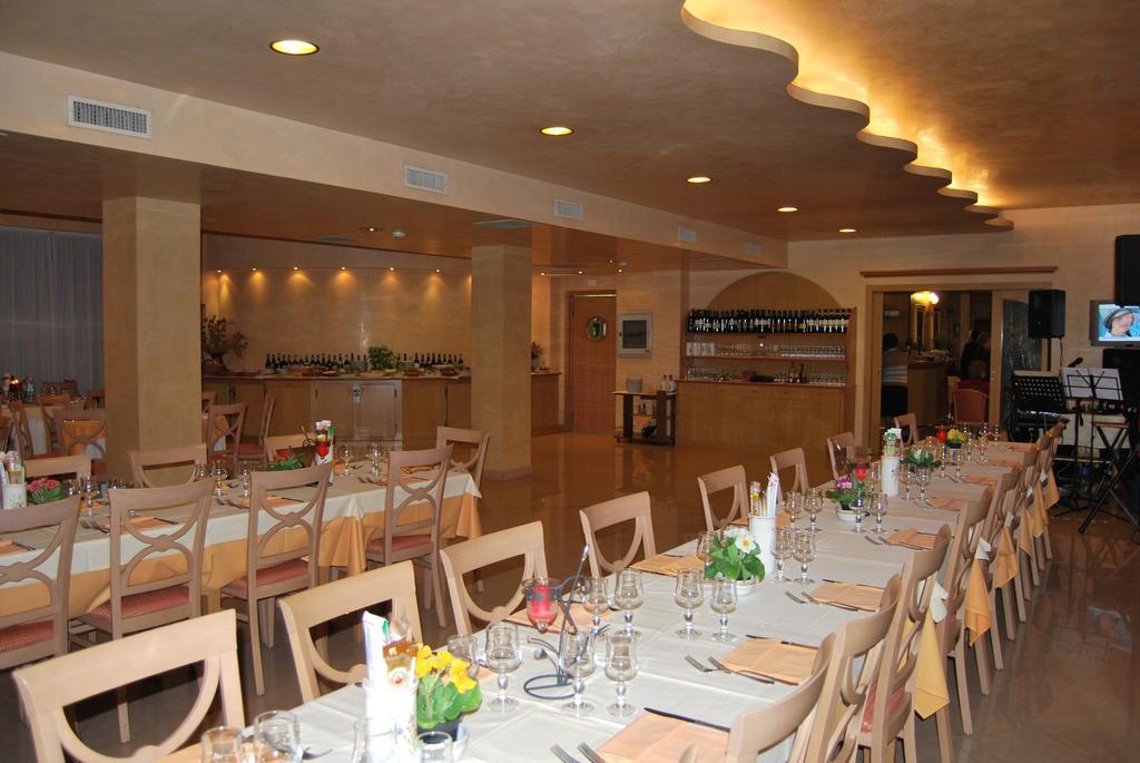 Vecchia Brianza Hotel Seveso Екстериор снимка