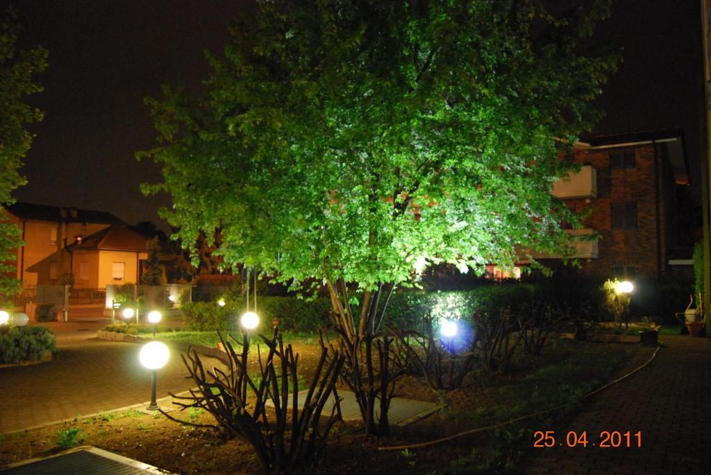 Vecchia Brianza Hotel Seveso Стая снимка