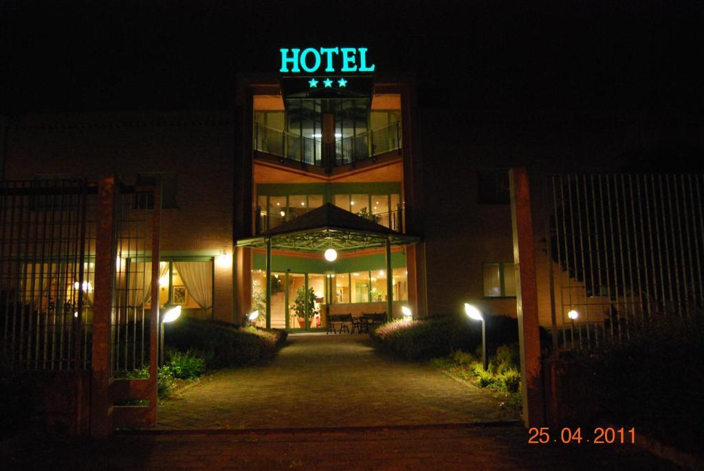 Vecchia Brianza Hotel Seveso Стая снимка
