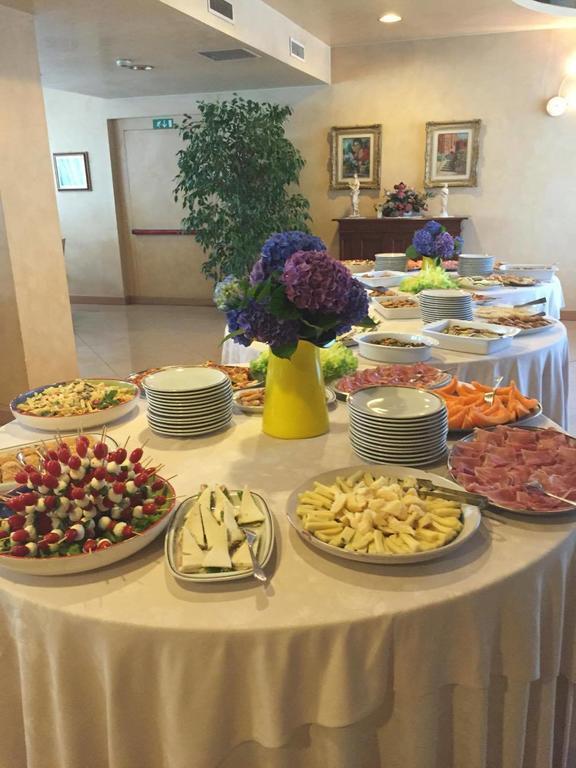 Vecchia Brianza Hotel Seveso Екстериор снимка