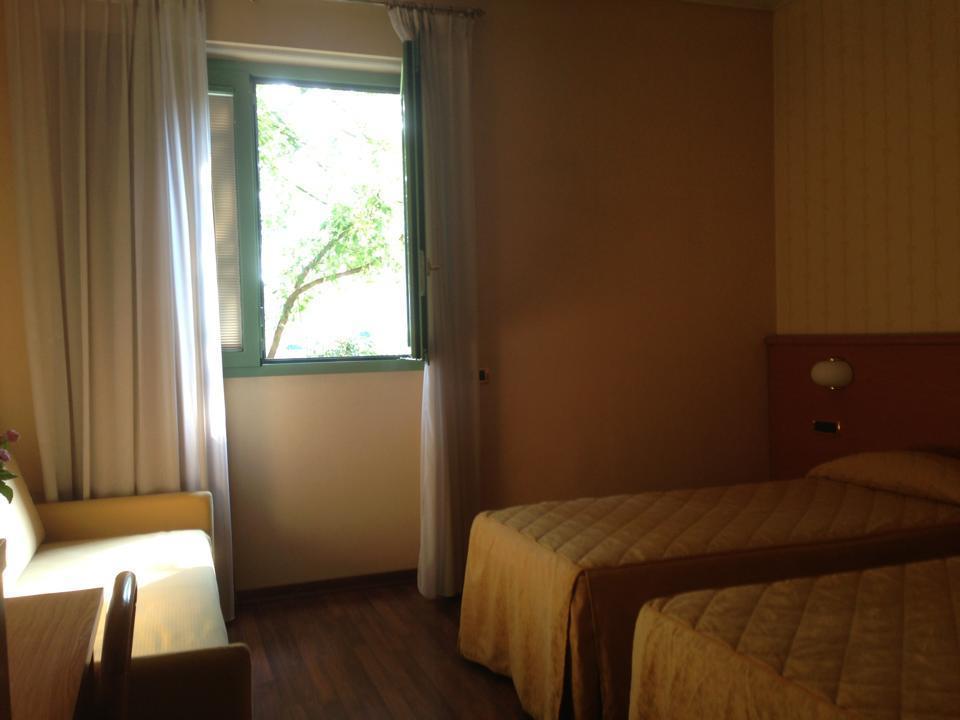 Vecchia Brianza Hotel Seveso Екстериор снимка
