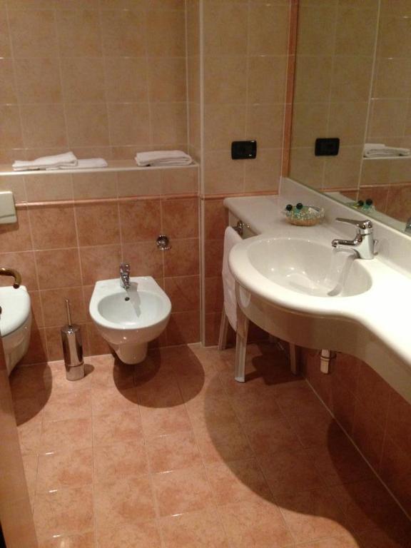 Vecchia Brianza Hotel Seveso Екстериор снимка